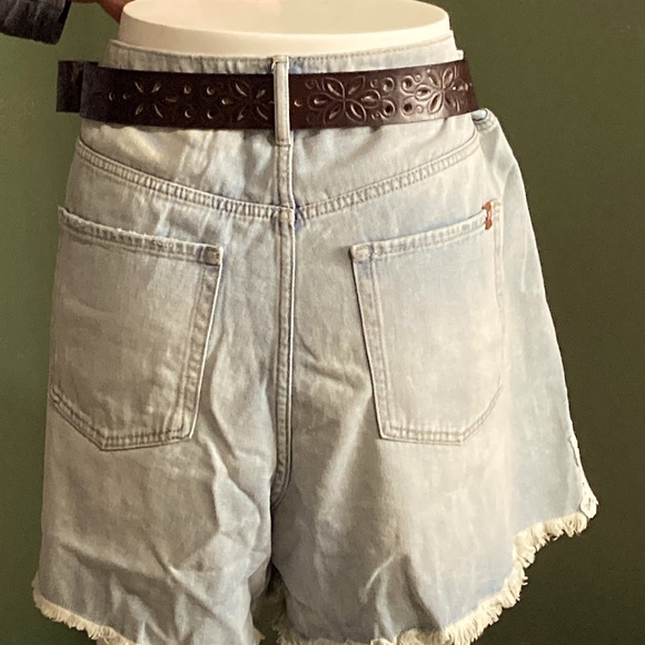 NWOT Jean shorts - Picture 3 of 4